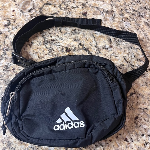 Adidas Fanny Pack Belt Bag Cross Body - Picture 1 of 5